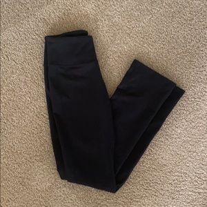 Black Zella Straight Leg Leggings- silver tag